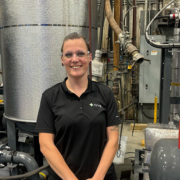 Jenny Lévesque, responsable de l'assurance et du contrôle de la qualité chez Ivys